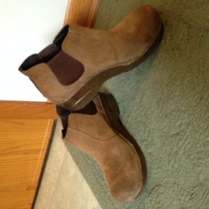 Dansko Frankie Nubuck Bootie- Brown size 39 (9)